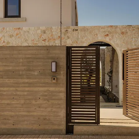 فيلة Kerami Kefalonia *