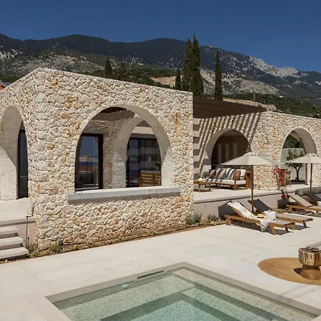 فيلة Kerami Kefalonia